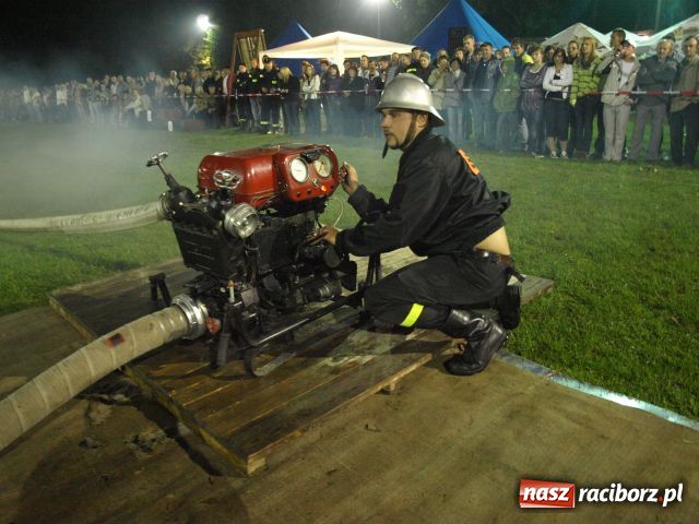 Zdjęcie w galerii na portalu naszraciborz.pl: Strażackie SHOW w Bolesławiu wiadomości z regionu