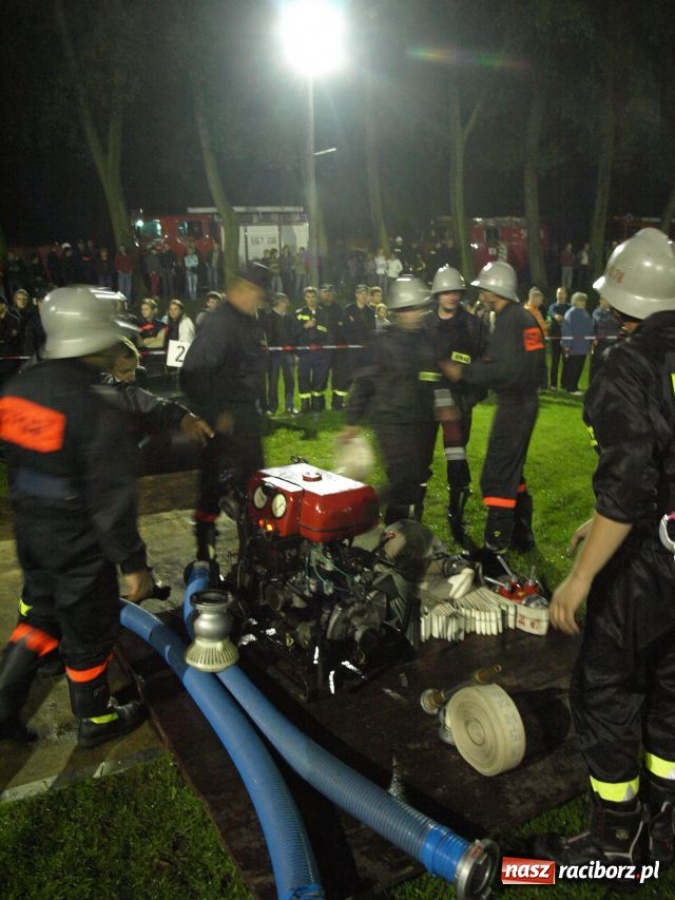 Zdjęcie w galerii na portalu naszraciborz.pl: Strażackie SHOW w Bolesławiu wiadomości z regionu