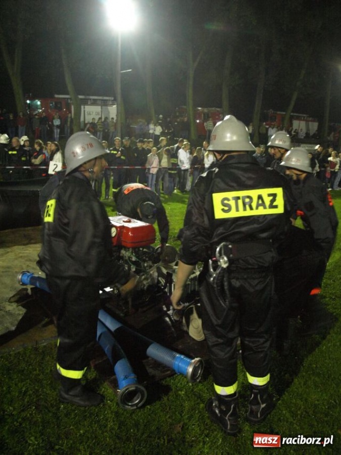 Zdjęcie w galerii na portalu naszraciborz.pl: Strażackie SHOW w Bolesławiu wiadomości z regionu
