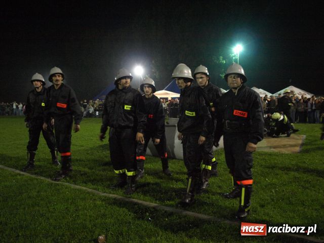 Zdjęcie w galerii na portalu naszraciborz.pl: Strażackie SHOW w Bolesławiu wiadomości z regionu