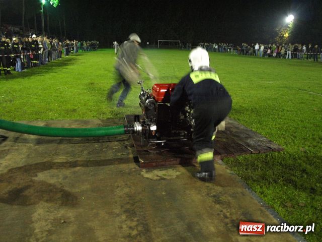 Zdjęcie w galerii na portalu naszraciborz.pl: Strażackie SHOW w Bolesławiu wiadomości z regionu