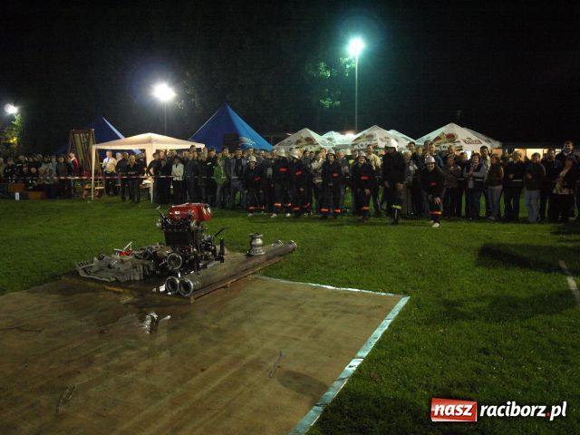 Zdjęcie w galerii na portalu naszraciborz.pl: Strażackie SHOW w Bolesławiu wiadomości z regionu