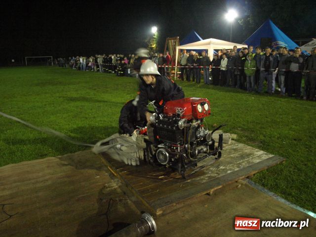 Zdjęcie w galerii na portalu naszraciborz.pl: Strażackie SHOW w Bolesławiu wiadomości z regionu