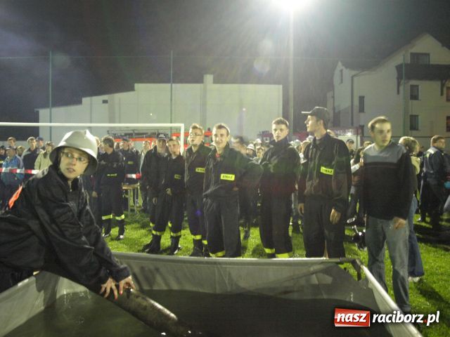 Zdjęcie w galerii na portalu naszraciborz.pl: Strażackie SHOW w Bolesławiu wiadomości z regionu