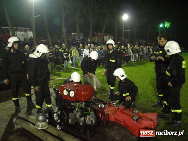 Zdjęcie w galerii na portalu naszraciborz.pl: Strażackie SHOW w Bolesławiu wiadomości z regionu