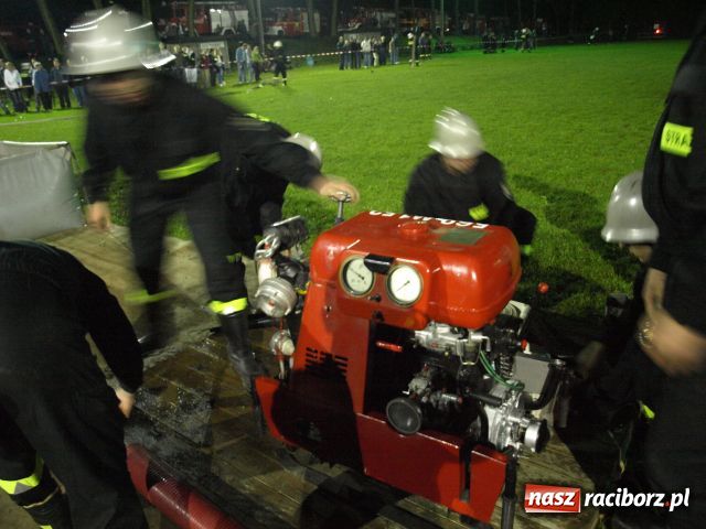 Zdjęcie w galerii na portalu naszraciborz.pl: Strażackie SHOW w Bolesławiu wiadomości z regionu