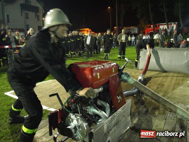 Zdjęcie w galerii na portalu naszraciborz.pl: Strażackie SHOW w Bolesławiu wiadomości z regionu