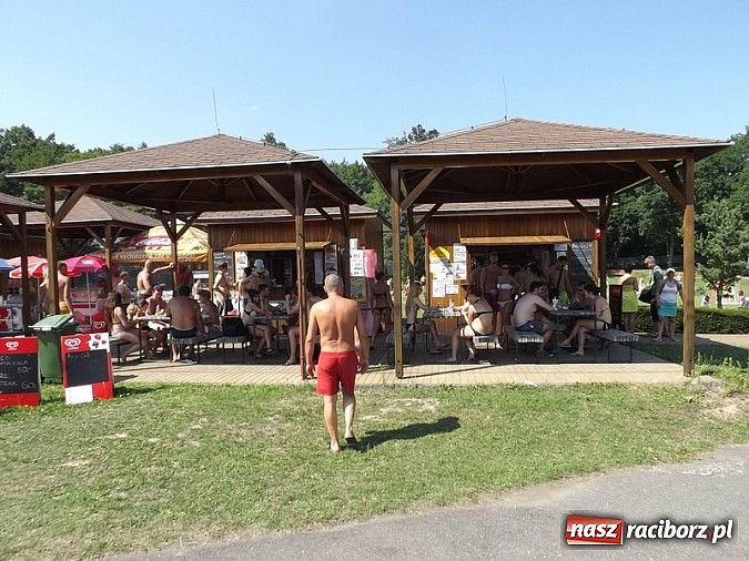Zdjęcie w galerii na portalu naszraciborz.pl: Poruba - atrakcyjna alternatywa w upalny dzień wiadomości z regionu