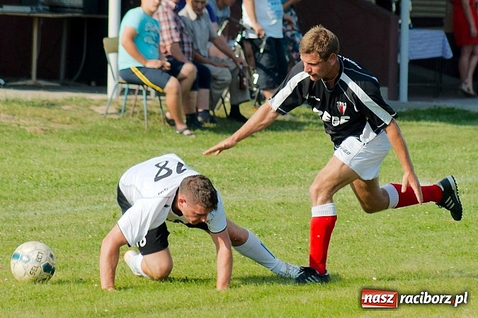 Zdjęcie w galerii na portalu naszraciborz.pl: LKS 05 Tworków z Pucharem Wójta wiadomości z regionu