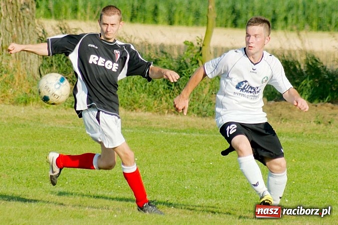 Zdjęcie w galerii na portalu naszraciborz.pl: LKS 05 Tworków z Pucharem Wójta wiadomości z regionu