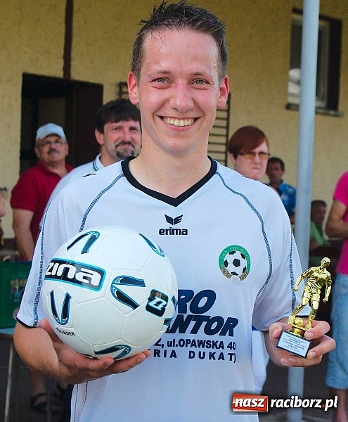 Zdjęcie w galerii na portalu naszraciborz.pl: LKS 05 Tworków z Pucharem Wójta wiadomości z regionu