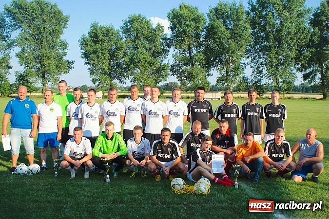 Zdjęcie w galerii na portalu naszraciborz.pl: LKS 05 Tworków z Pucharem Wójta wiadomości z regionu