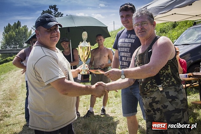 Zdjęcie w galerii na portalu naszraciborz.pl: Puchar Starosty w wędkarstwie spławikowym wręczony. Najlepszy Sebastian Omachel wiadomości z regionu
