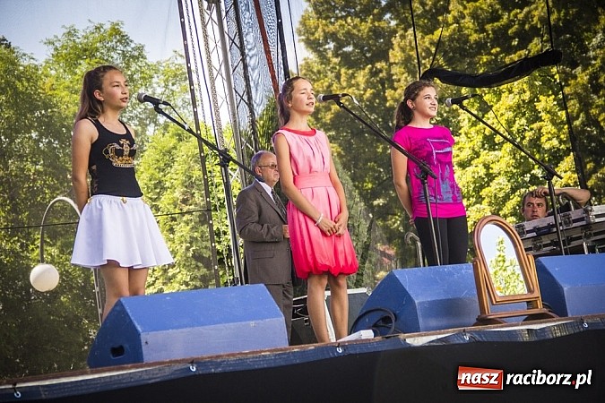 Zdjęcie w galerii na portalu naszraciborz.pl: Występy młodzieży, biesiada i odznaczenia dla strażak&oacute;w, czyli Dni Krzanowic już za nami wiadomości z regionu