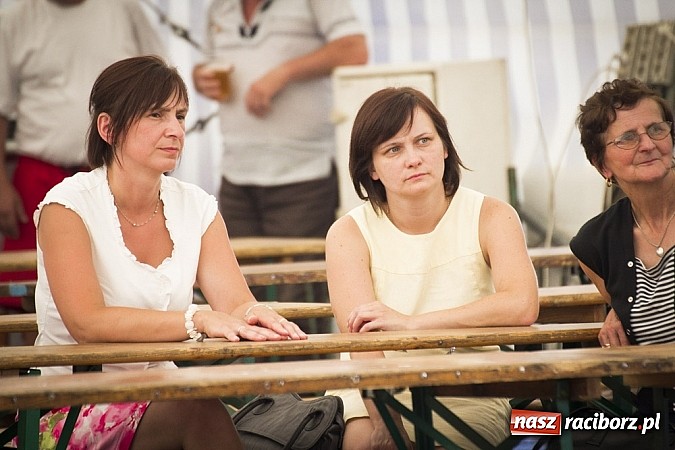 Zdjęcie w galerii na portalu naszraciborz.pl: Występy młodzieży, biesiada i odznaczenia dla strażak&oacute;w, czyli Dni Krzanowic już za nami wiadomości z regionu