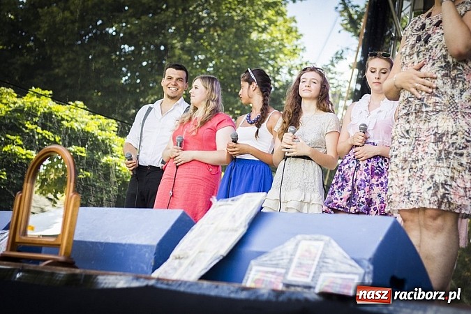 Zdjęcie w galerii na portalu naszraciborz.pl: Występy młodzieży, biesiada i odznaczenia dla strażak&oacute;w, czyli Dni Krzanowic już za nami wiadomości z regionu