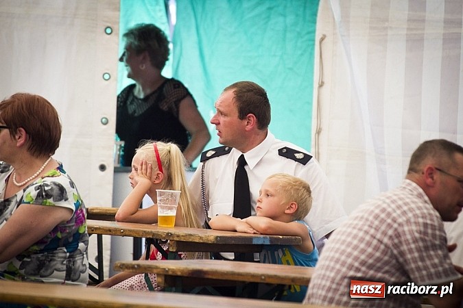 Zdjęcie w galerii na portalu naszraciborz.pl: Występy młodzieży, biesiada i odznaczenia dla strażak&oacute;w, czyli Dni Krzanowic już za nami wiadomości z regionu