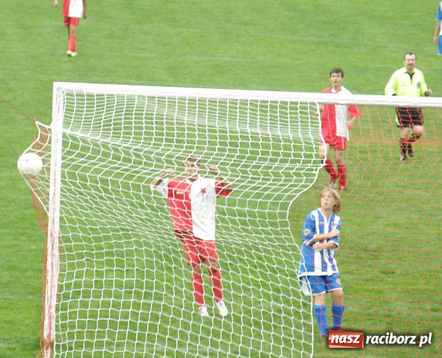 Zdjęcie w galerii na portalu naszraciborz.pl: W turnieju trampkarzy U-16 najlepsza KP Unia - OSiR Racibórz wiadomości z regionu