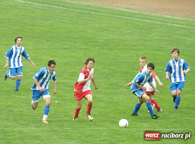 Zdjęcie w galerii na portalu naszraciborz.pl: W turnieju trampkarzy U-16 najlepsza KP Unia - OSiR Racibórz wiadomości z regionu