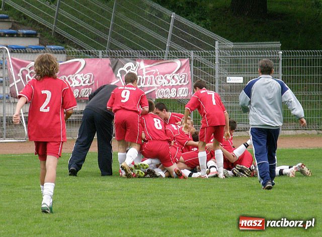 Zdjęcie w galerii na portalu naszraciborz.pl: W turnieju trampkarzy U-16 najlepsza KP Unia - OSiR Racibórz wiadomości z regionu
