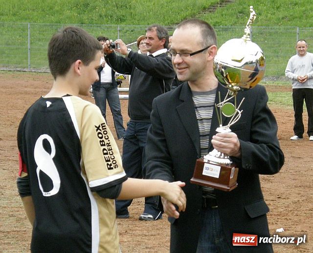 Zdjęcie w galerii na portalu naszraciborz.pl: W turnieju trampkarzy U-16 najlepsza KP Unia - OSiR Racibórz wiadomości z regionu