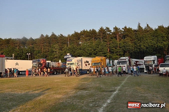 Zdjęcie w galerii na portalu naszraciborz.pl: Tłumy na zlocie Master Truck 2014 wiadomości z regionu