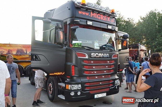 Zdjęcie w galerii na portalu naszraciborz.pl: Tłumy na zlocie Master Truck 2014 wiadomości z regionu