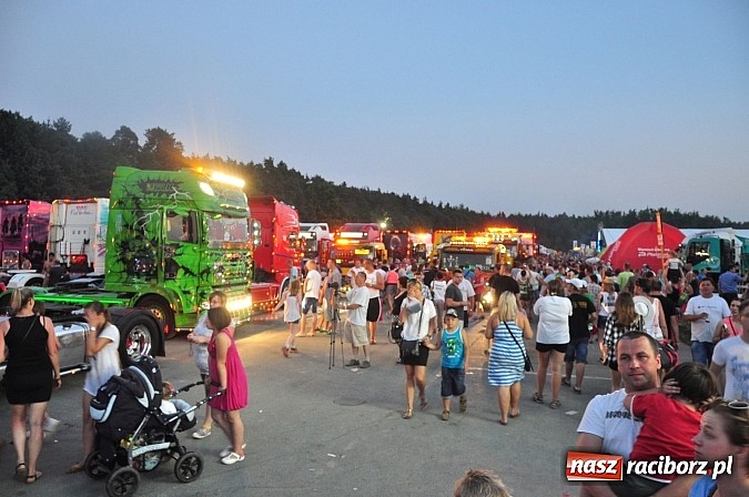 Zdjęcie w galerii na portalu naszraciborz.pl: Tłumy na zlocie Master Truck 2014 wiadomości z regionu