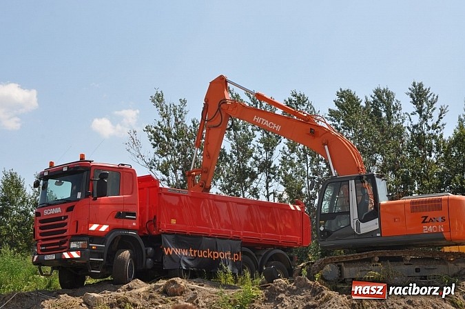 Zdjęcie w galerii na portalu naszraciborz.pl: Tłumy na zlocie Master Truck 2014 wiadomości z regionu