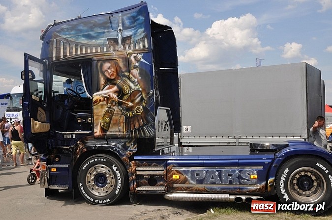 Zdjęcie w galerii na portalu naszraciborz.pl: Tłumy na zlocie Master Truck 2014 wiadomości z regionu