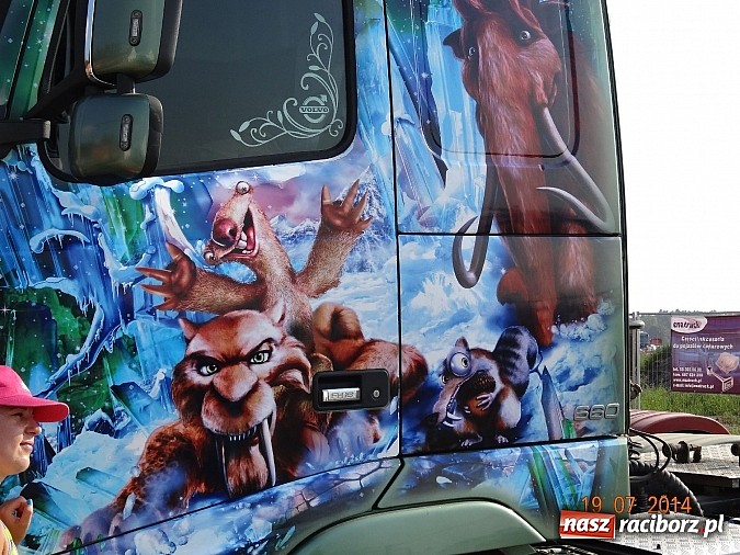 Zdjęcie w galerii na portalu naszraciborz.pl: Tłumy na zlocie Master Truck 2014 wiadomości z regionu