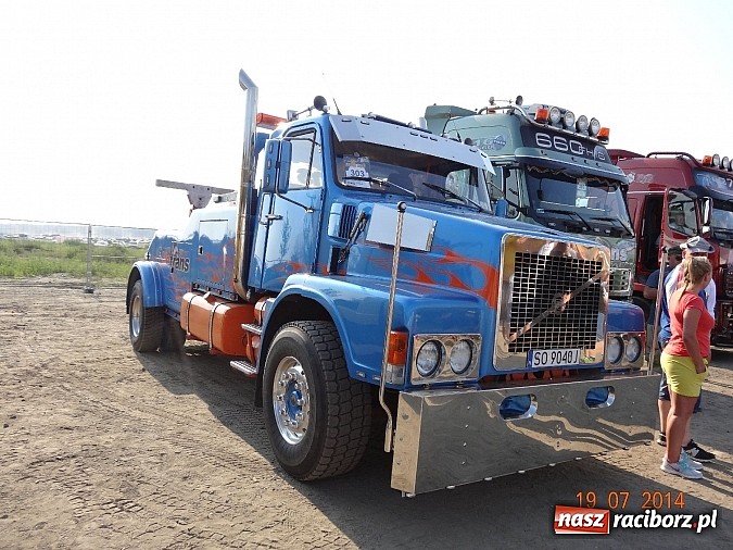 Zdjęcie w galerii na portalu naszraciborz.pl: Tłumy na zlocie Master Truck 2014 wiadomości z regionu