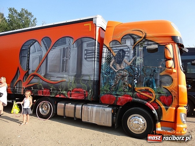 Zdjęcie w galerii na portalu naszraciborz.pl: Tłumy na zlocie Master Truck 2014 wiadomości z regionu