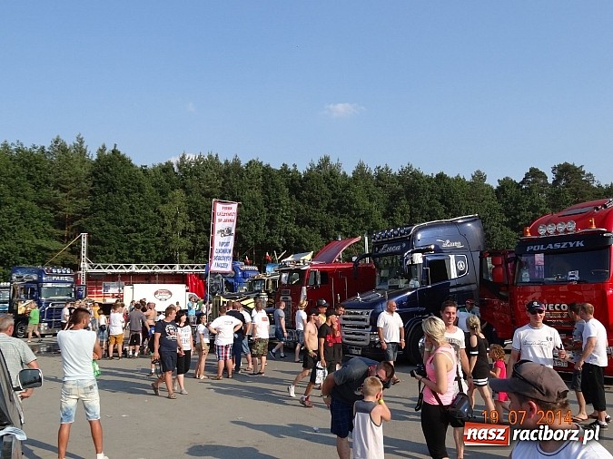 Zdjęcie w galerii na portalu naszraciborz.pl: Tłumy na zlocie Master Truck 2014 wiadomości z regionu