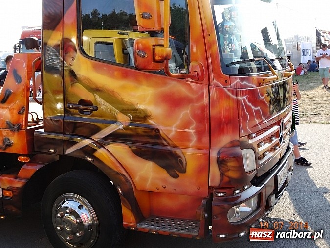 Zdjęcie w galerii na portalu naszraciborz.pl: Tłumy na zlocie Master Truck 2014 wiadomości z regionu
