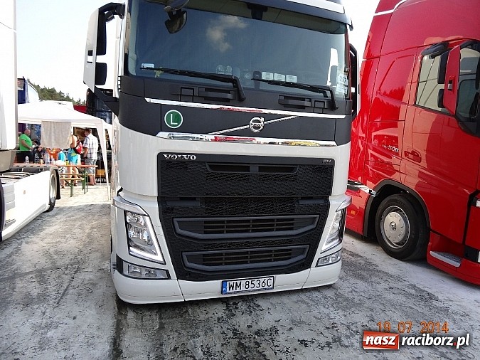 Zdjęcie w galerii na portalu naszraciborz.pl: Tłumy na zlocie Master Truck 2014 wiadomości z regionu