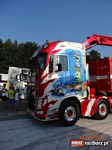 Zdjęcie w galerii na portalu naszraciborz.pl: Tłumy na zlocie Master Truck 2014 wiadomości z regionu