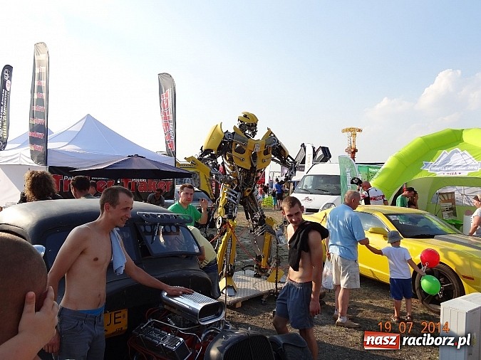 Zdjęcie w galerii na portalu naszraciborz.pl: Tłumy na zlocie Master Truck 2014 wiadomości z regionu