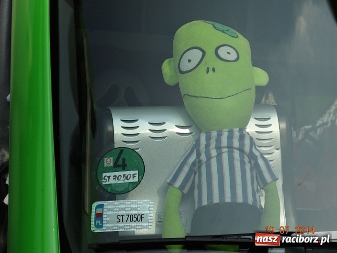 Zdjęcie w galerii na portalu naszraciborz.pl: Tłumy na zlocie Master Truck 2014 wiadomości z regionu