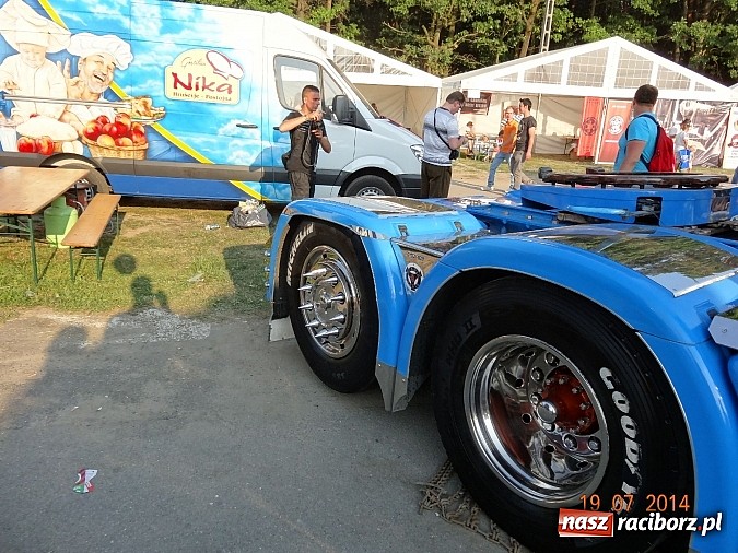 Zdjęcie w galerii na portalu naszraciborz.pl: Tłumy na zlocie Master Truck 2014 wiadomości z regionu