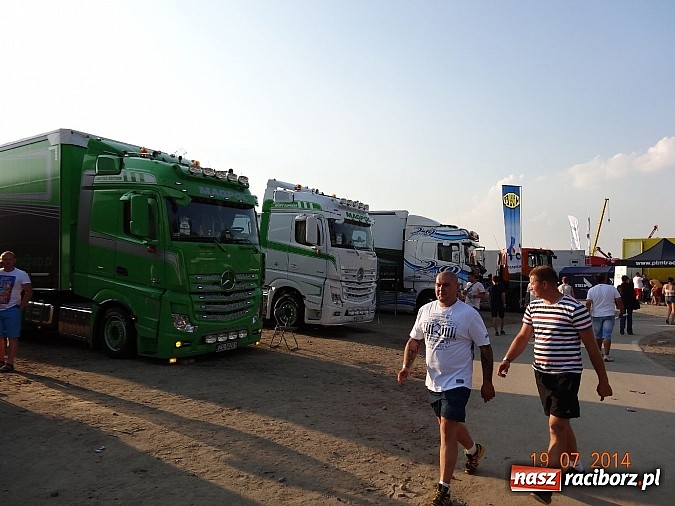 Zdjęcie w galerii na portalu naszraciborz.pl: Tłumy na zlocie Master Truck 2014 wiadomości z regionu