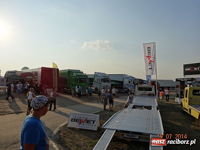 Zdjęcie w galerii na portalu naszraciborz.pl: Tłumy na zlocie Master Truck 2014 wiadomości z regionu