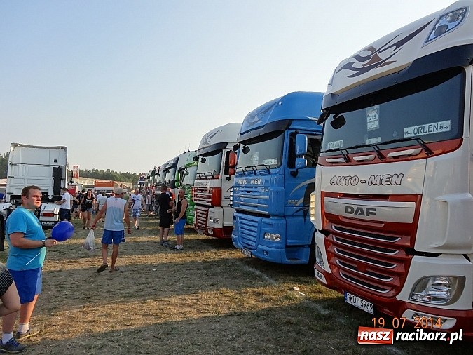 Zdjęcie w galerii na portalu naszraciborz.pl: Tłumy na zlocie Master Truck 2014 wiadomości z regionu