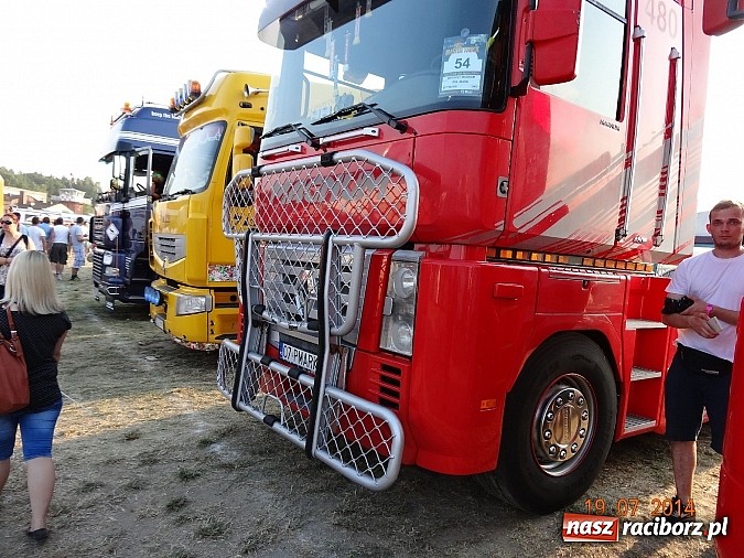 Zdjęcie w galerii na portalu naszraciborz.pl: Tłumy na zlocie Master Truck 2014 wiadomości z regionu