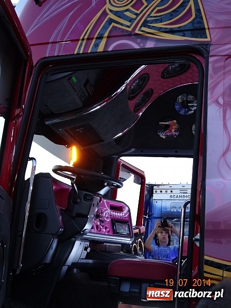 Zdjęcie w galerii na portalu naszraciborz.pl: Tłumy na zlocie Master Truck 2014 wiadomości z regionu