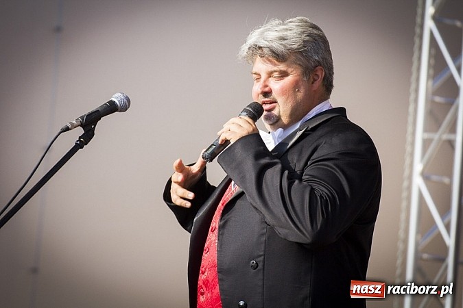 Zdjęcie w galerii na portalu naszraciborz.pl: W krainie uśmiechu - wyjątkowa gala operetkowa na zamkowym dziedzińcu wiadomości z regionu