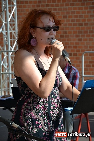 Zdjęcie w galerii na portalu naszraciborz.pl: W krainie uśmiechu - wyjątkowa gala operetkowa na zamkowym dziedzińcu wiadomości z regionu