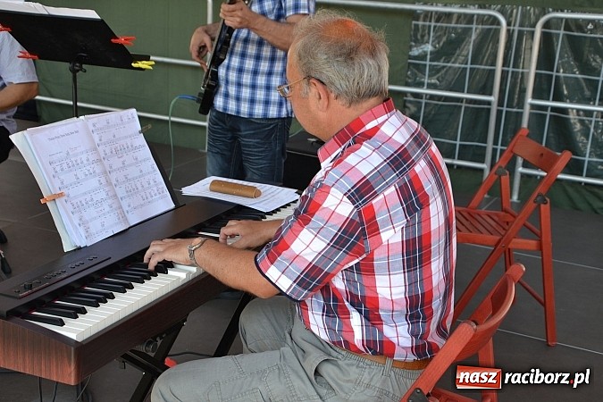 Zdjęcie w galerii na portalu naszraciborz.pl: W krainie uśmiechu - wyjątkowa gala operetkowa na zamkowym dziedzińcu wiadomości z regionu