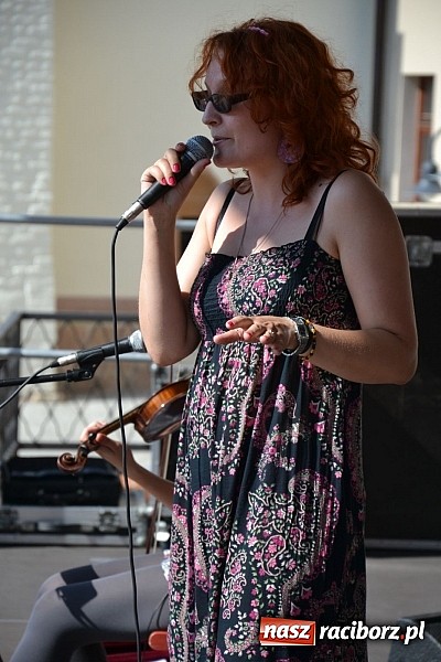 Zdjęcie w galerii na portalu naszraciborz.pl: W krainie uśmiechu - wyjątkowa gala operetkowa na zamkowym dziedzińcu wiadomości z regionu