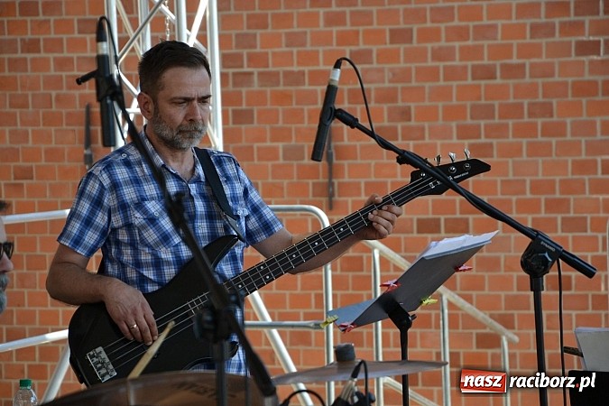 Zdjęcie w galerii na portalu naszraciborz.pl: W krainie uśmiechu - wyjątkowa gala operetkowa na zamkowym dziedzińcu wiadomości z regionu